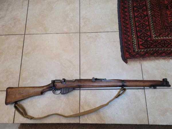 Lee Enfield mark III rifle, ammo and sling