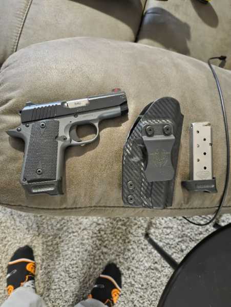 Kimber 1911 style micro 9 night shadow